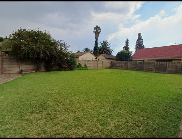3 BEDROOM HOUSE FOR SALE IN VANDERBIJLPARK SE 6